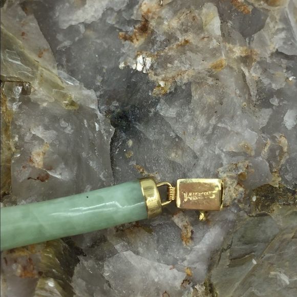 14K Gold Green Jade Tubular Bracelet 7.25” long - Picture 6 of 10